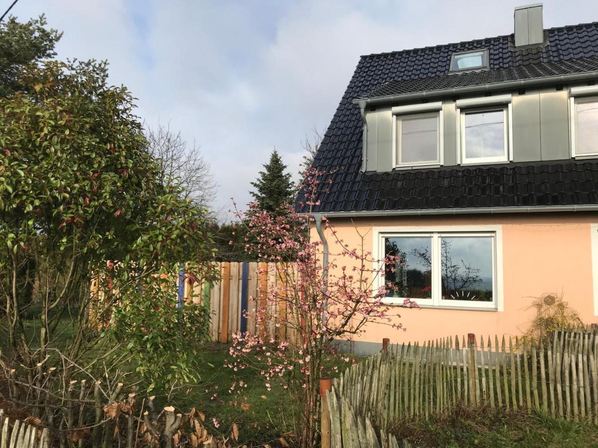 Kleine Auszeit Mit Aussicht Velbert Toenisheide Apartment Exterior foto