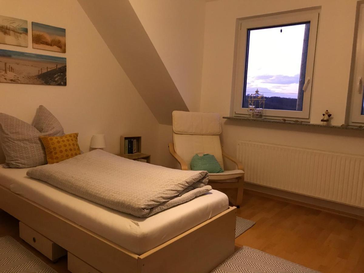 Kleine Auszeit Mit Aussicht Velbert Toenisheide Apartment Exterior foto