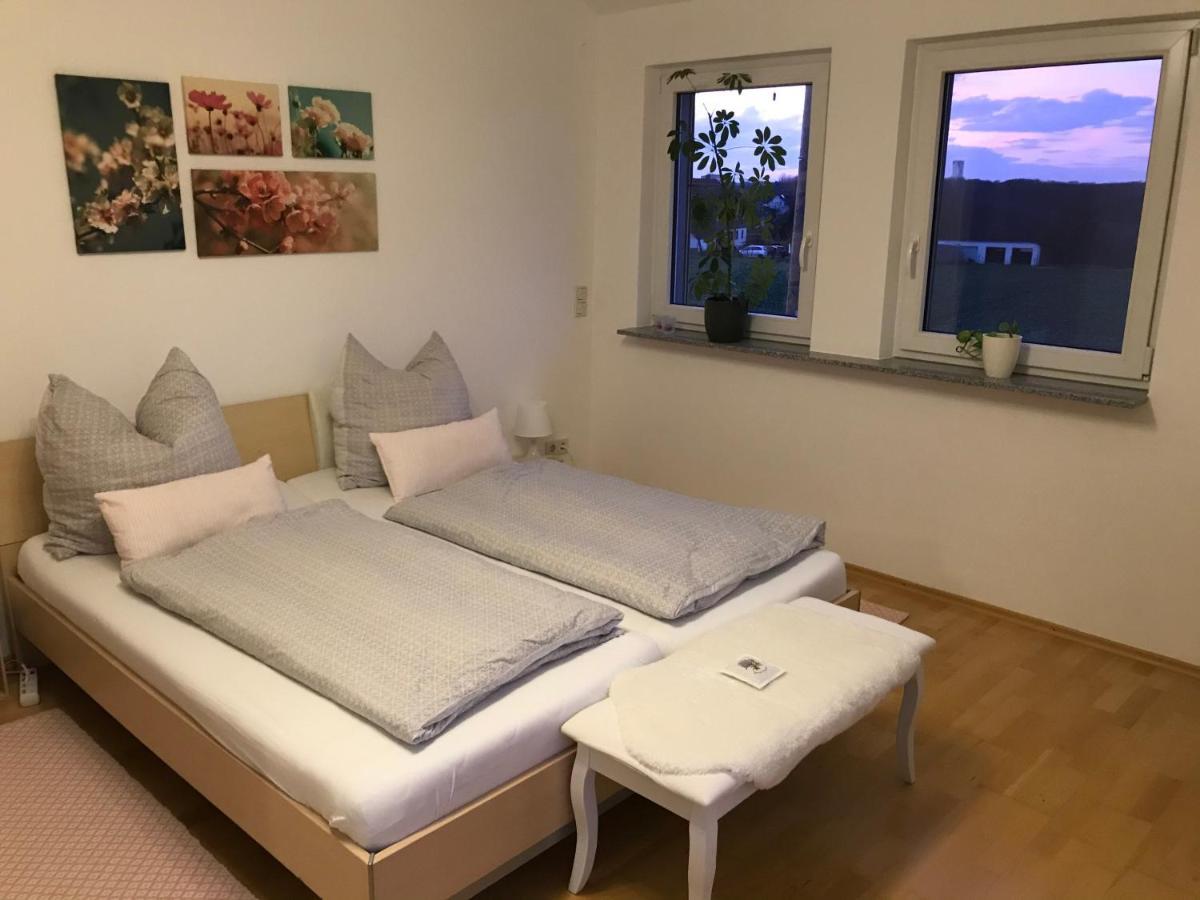Kleine Auszeit Mit Aussicht Velbert Toenisheide Apartment Exterior foto