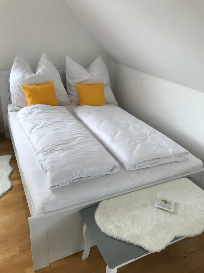 Kleine Auszeit Mit Aussicht Velbert Toenisheide Apartment Exterior foto